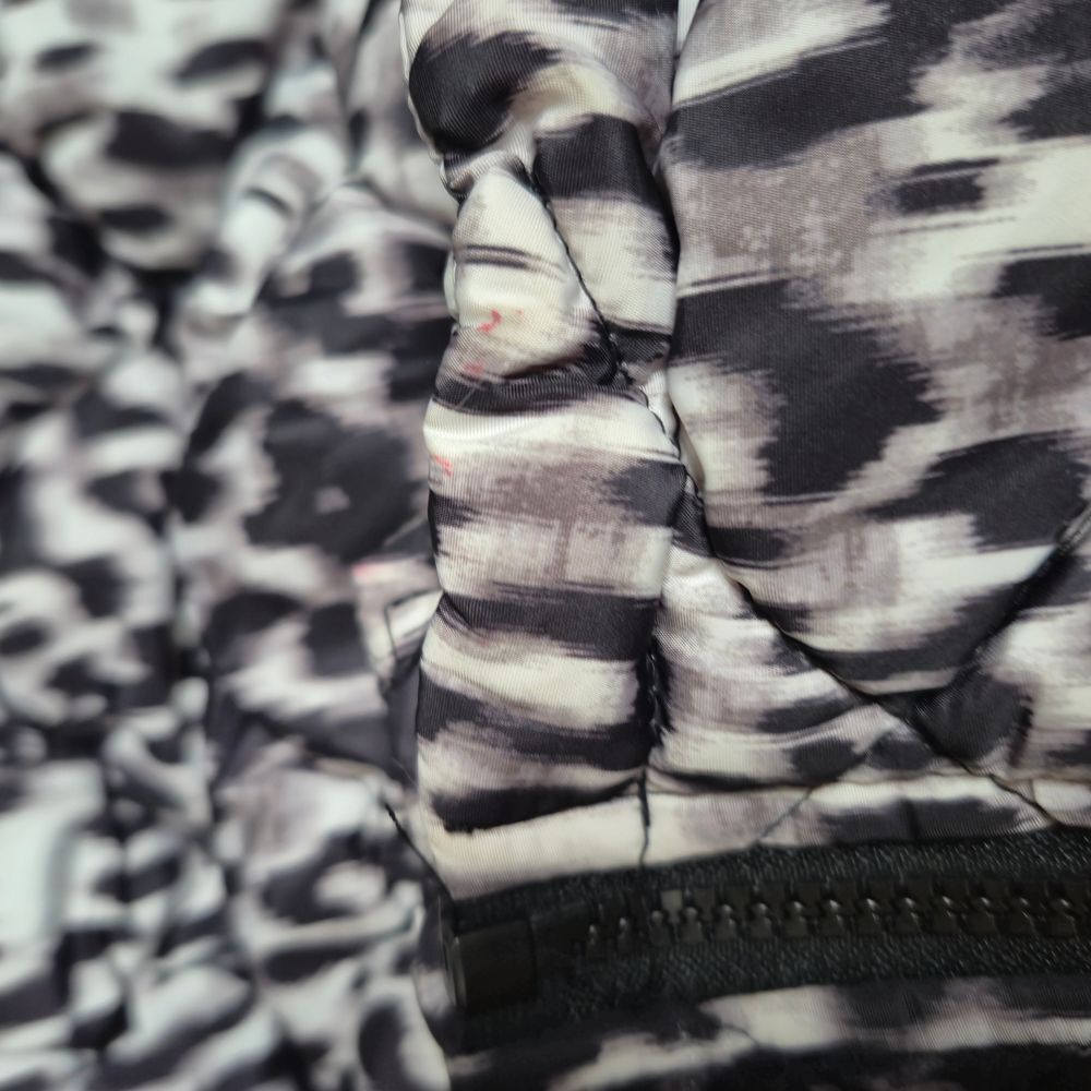 Andrew Marc New York Snow Leopard Print Puffer Coat Size Large - Picture 7 of 9